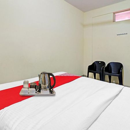 Hotel O Lakshmi Sri Deluxe Boarding & Lodgeing Kumbalgod Eksteriør billede